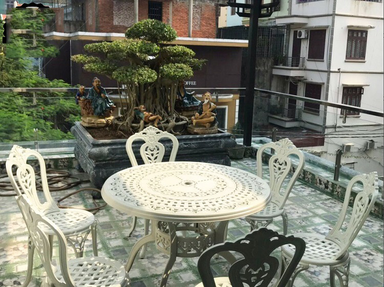 1649241174_ban-ghe-san-vuon-d100-mau-trang-2