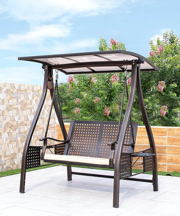 xich-du-ngoai-troi-nhap-khau-1